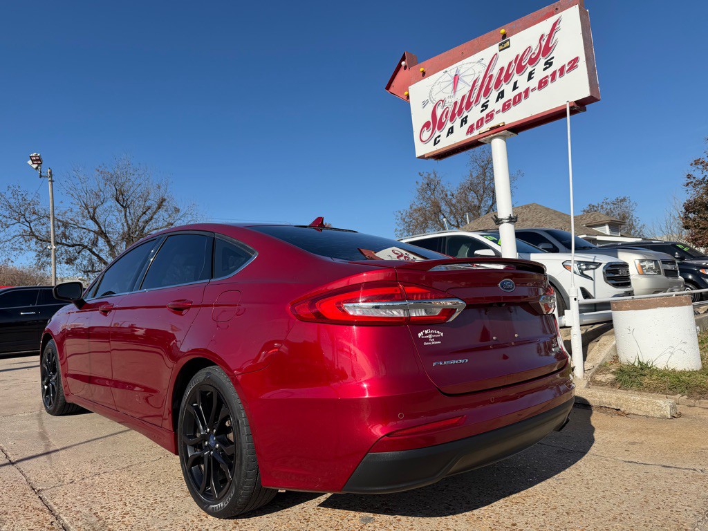 2019 Ford Fusion Image 3