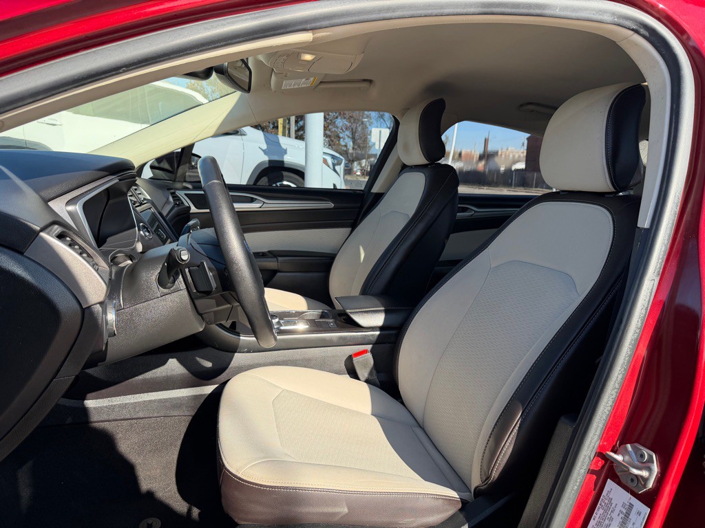 2019 Ford Fusion Image 9