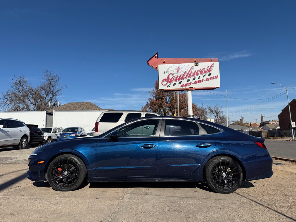 2021 Hyundai Sonata Image 2