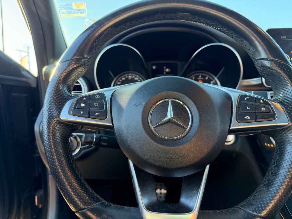 2015 Mercedes-Benz C-Class Image 10