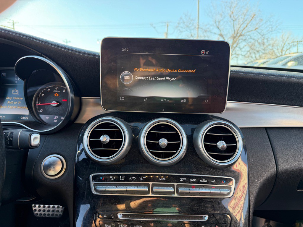 2015 Mercedes-Benz C-Class Image 12