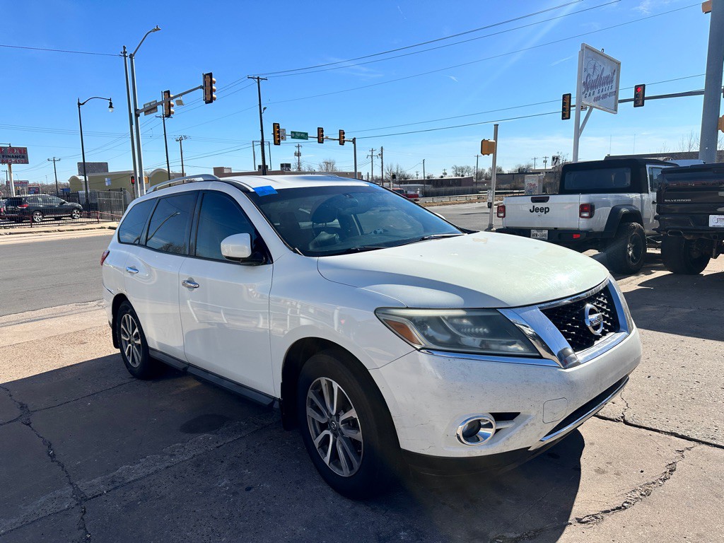 2013 Nissan Pathfinder Image 3
