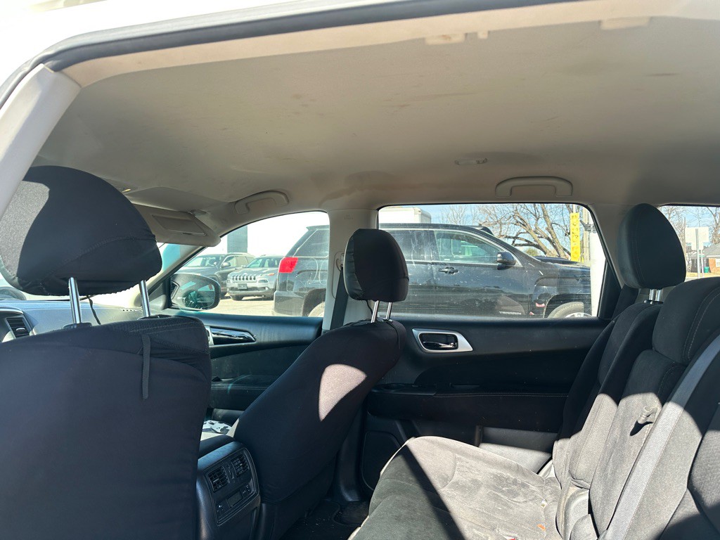 2013 Nissan Pathfinder Image 9