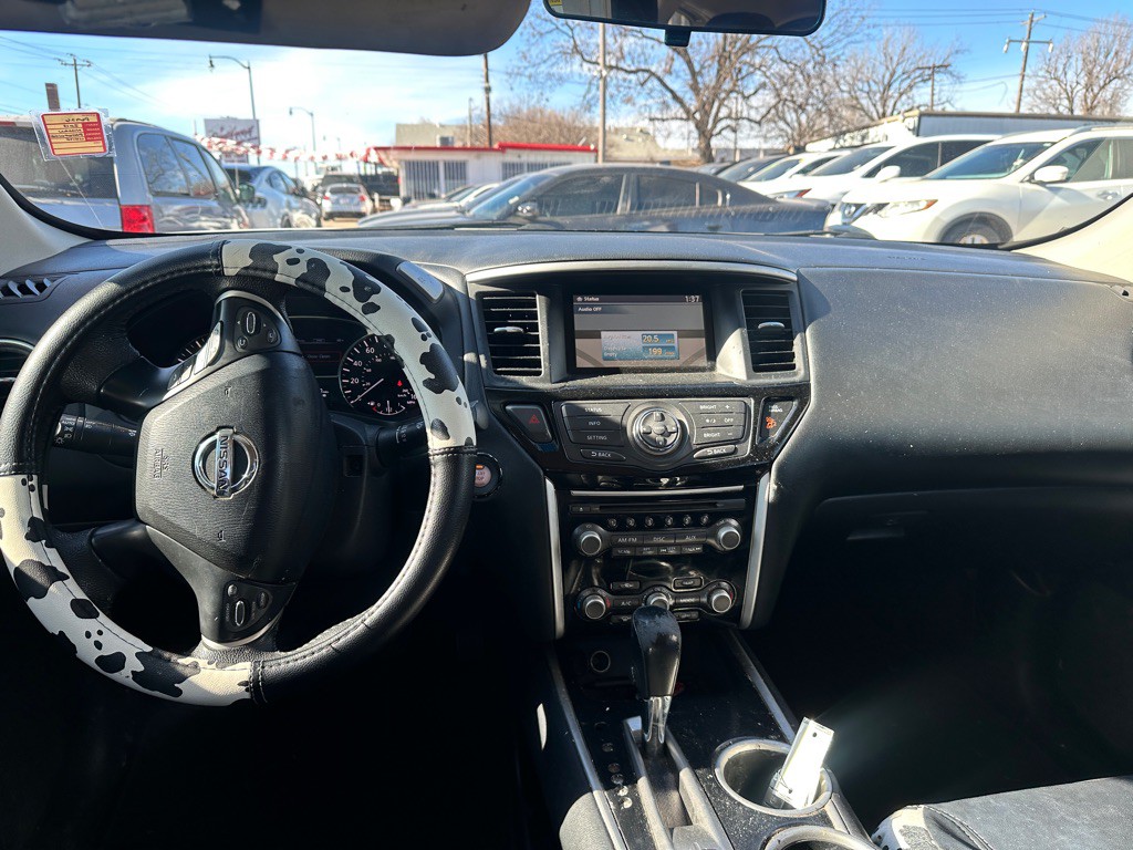 2013 Nissan Pathfinder Image 10