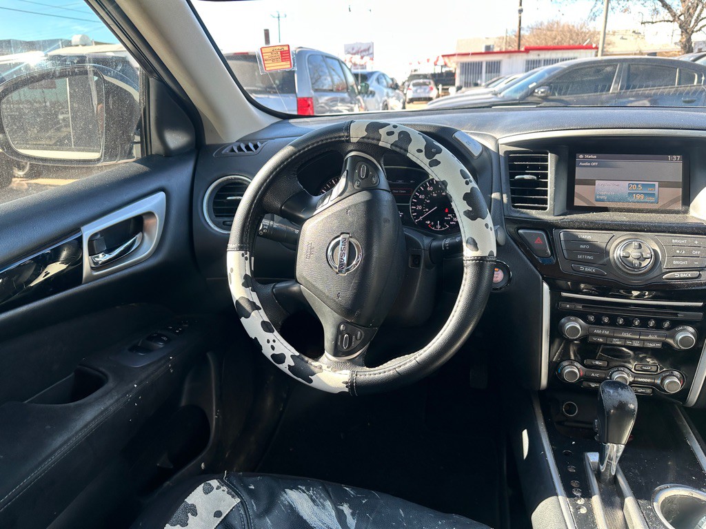 2013 Nissan Pathfinder Image 11