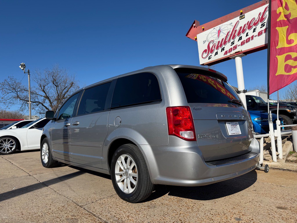 2016 Dodge Grand Caravan Image 3