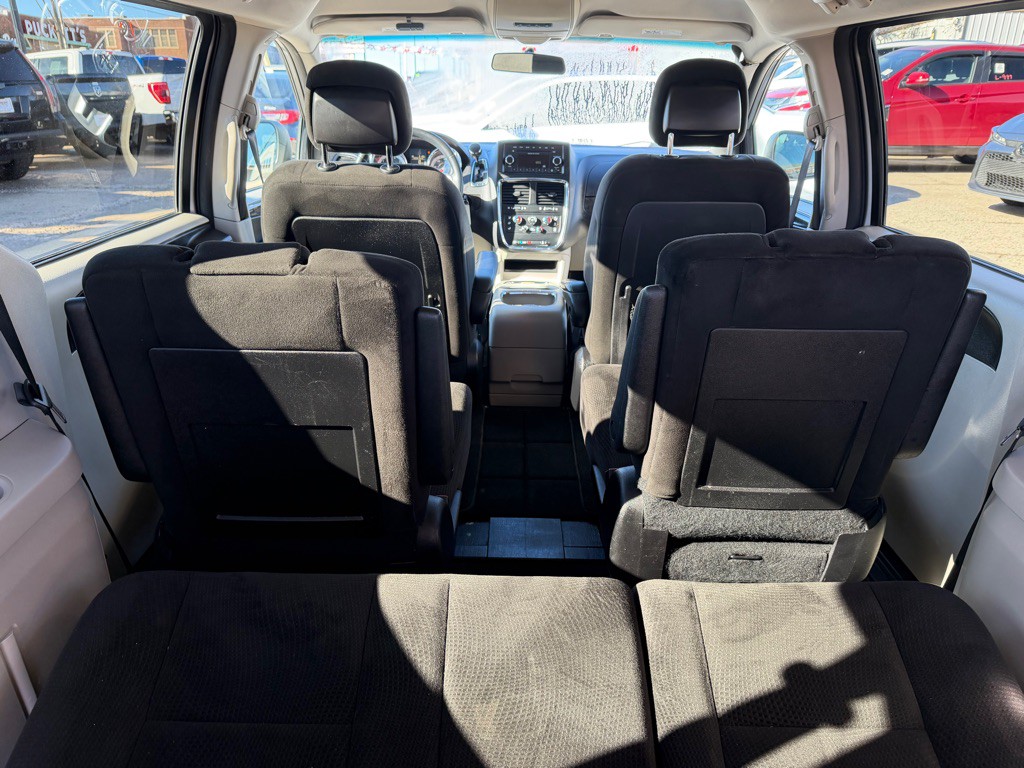 2016 Dodge Grand Caravan Image 7