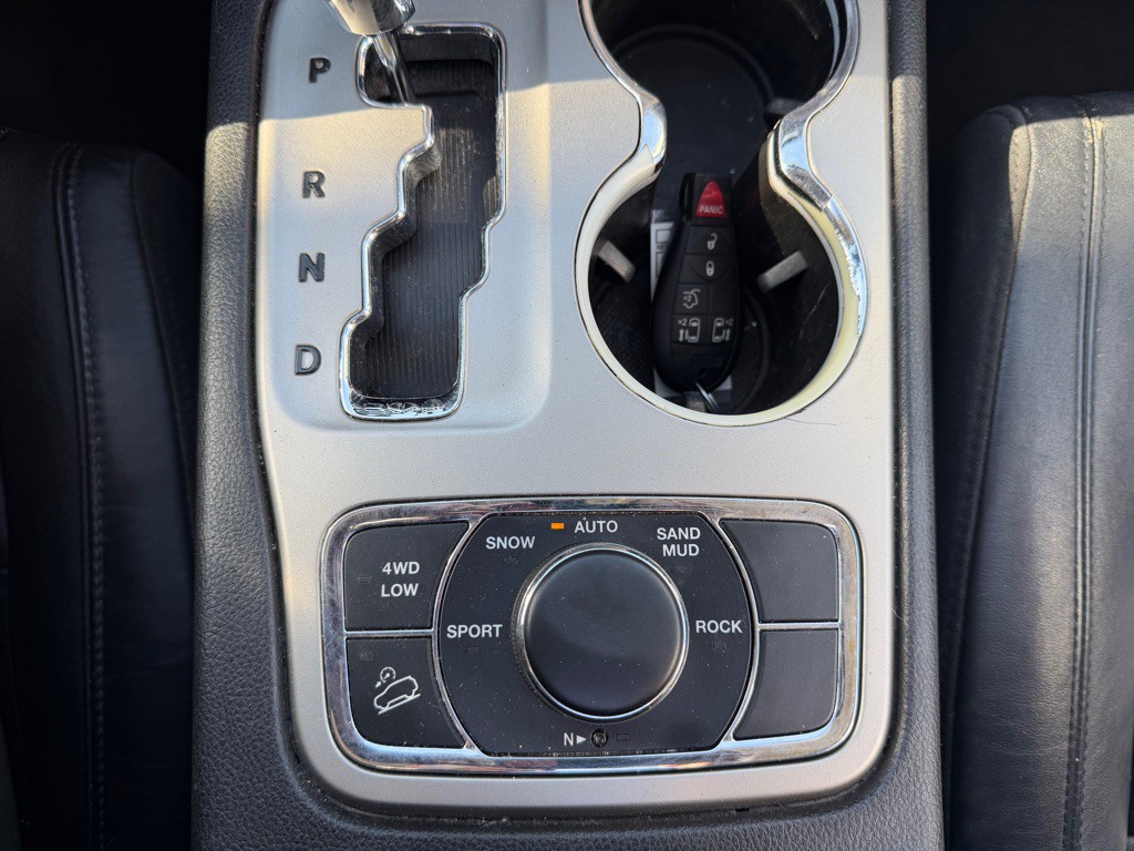 2012 Jeep Grand Cherokee Image 15
