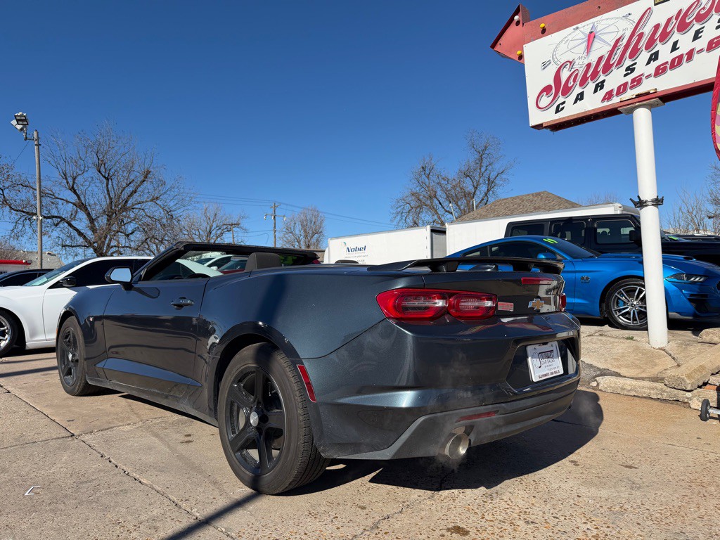 2023 Chevrolet Camaro Image 3