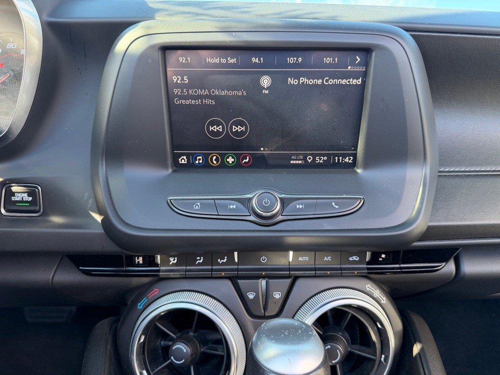 2023 Chevrolet Camaro Image 12