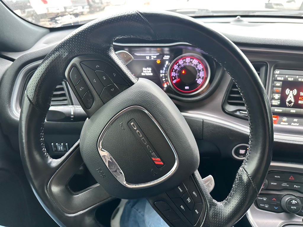 2021 Dodge Challenger Image 12