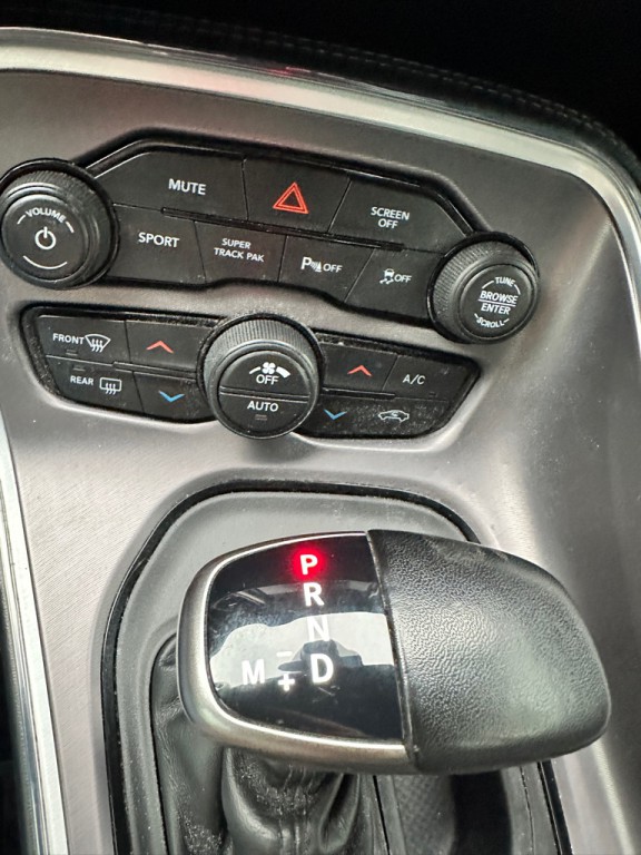 2021 Dodge Challenger Image 14