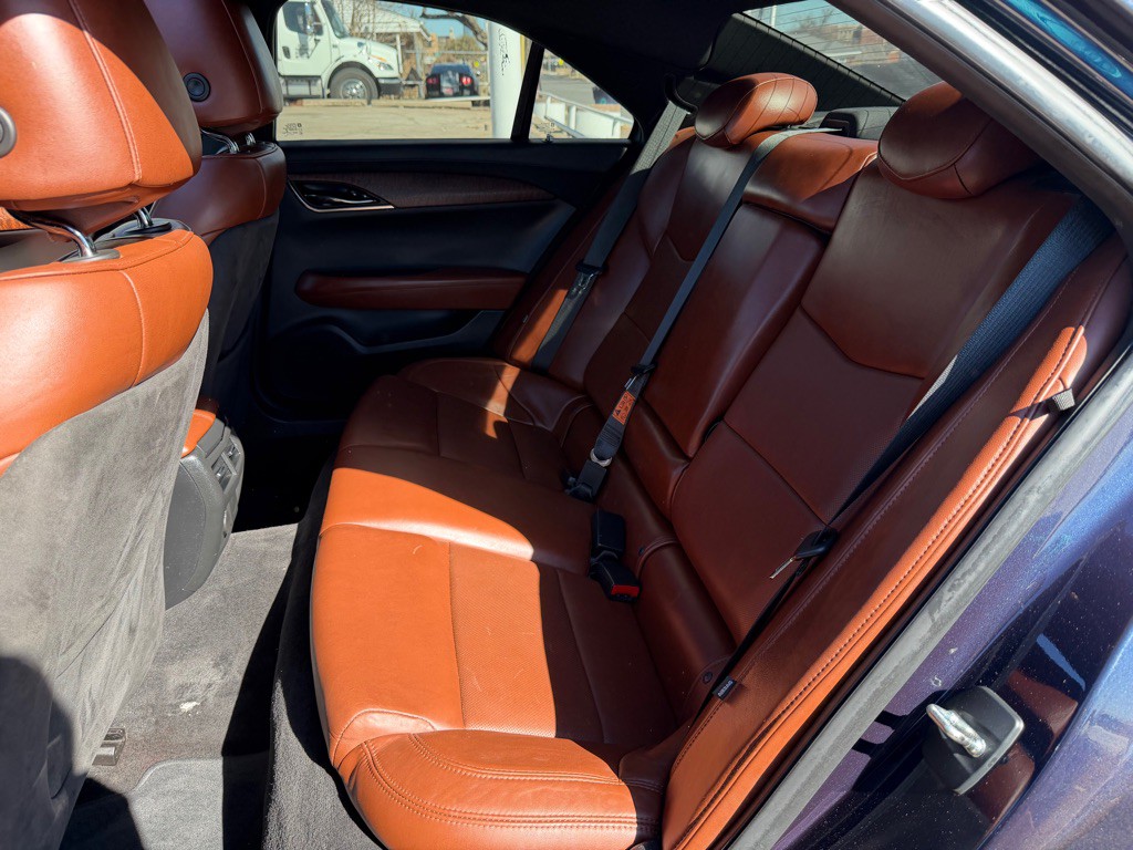 2015 Cadillac ATS Image 9