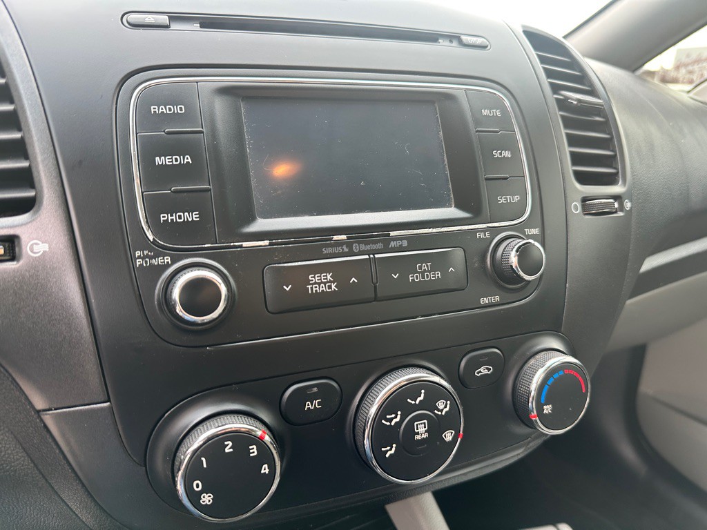 2016 Kia Forte Image 13