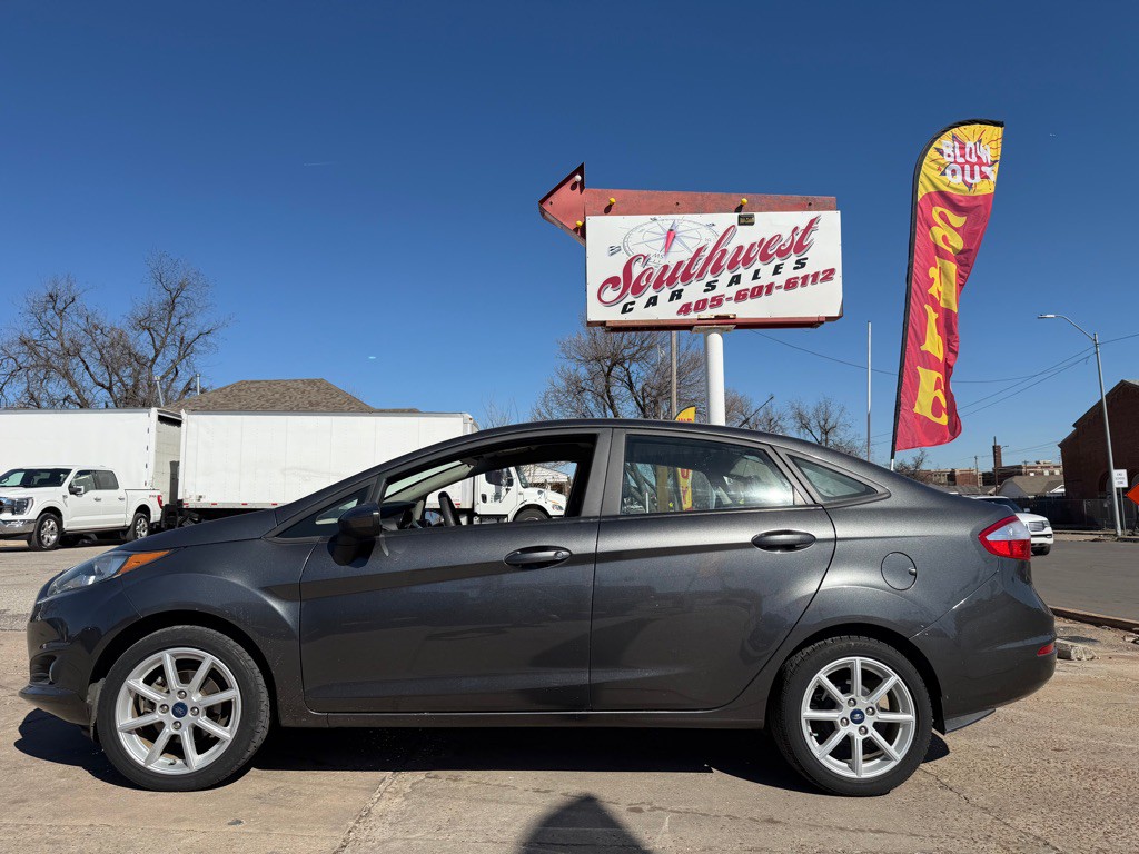 2019 Ford Fiesta Image 2