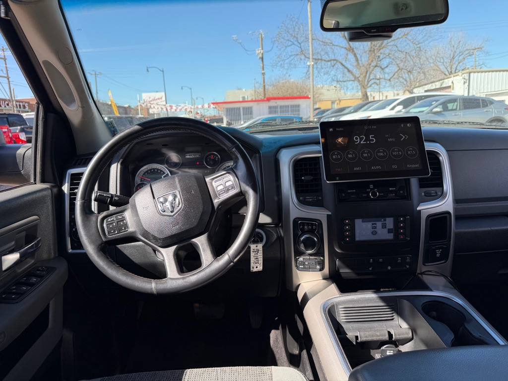 2017 RAM 1500 Image 12