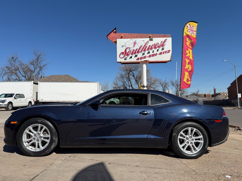 2015 Chevrolet Camaro Image 2