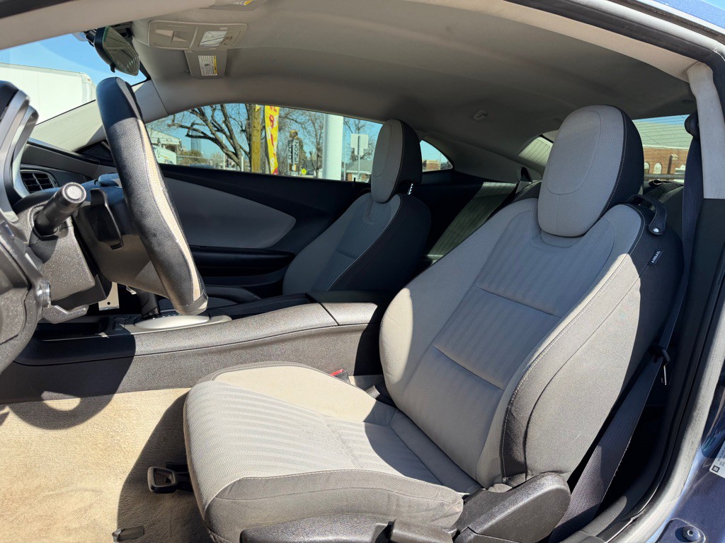 2015 Chevrolet Camaro Image 9