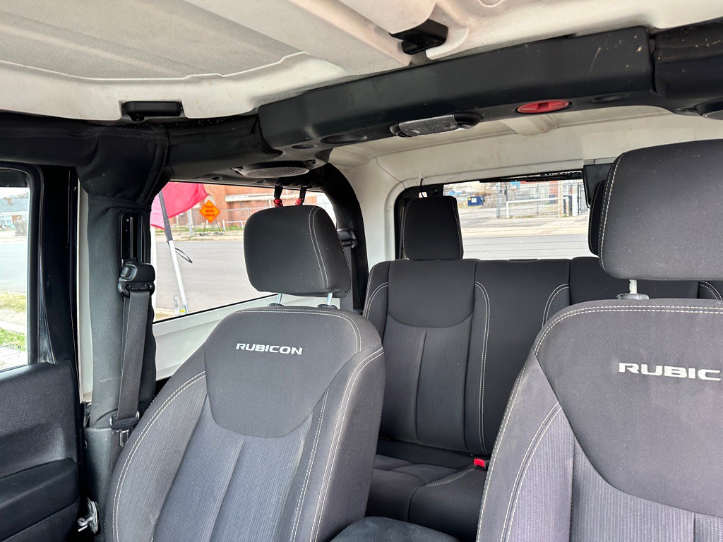 2014 Jeep Wrangler Image 12