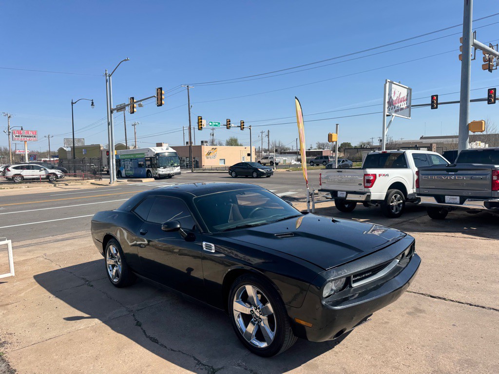 2011 Dodge Challenger Image 5