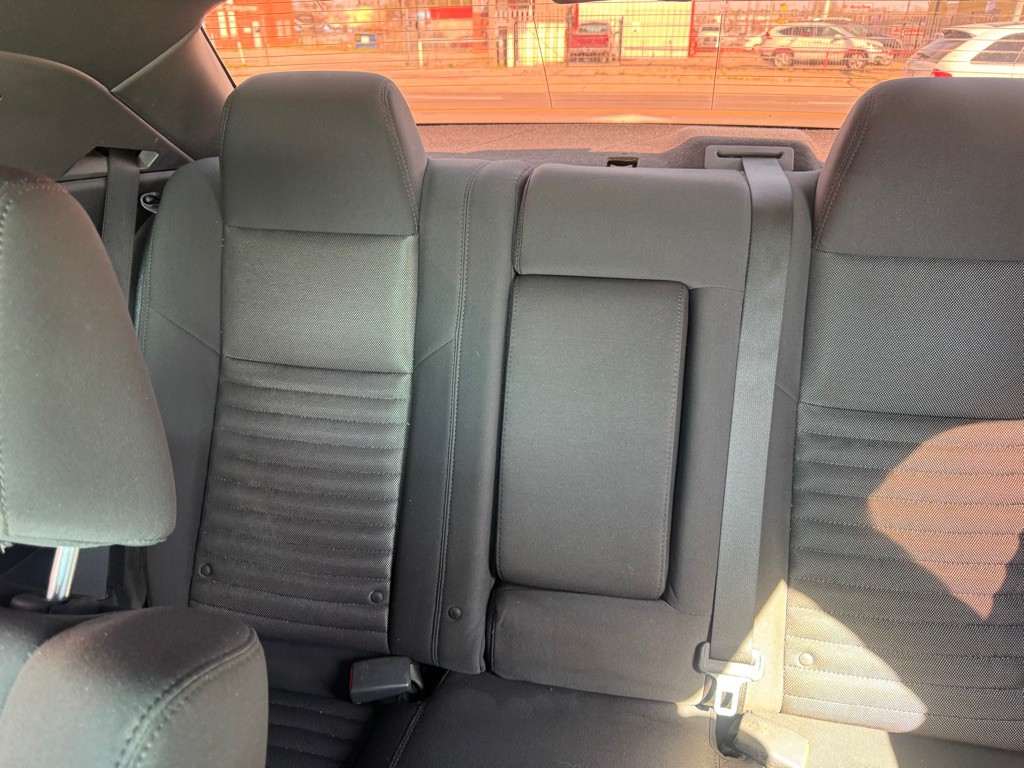 2011 Dodge Challenger Image 7