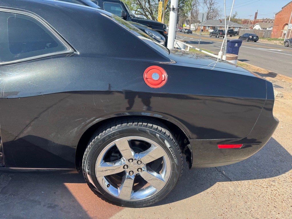 2011 Dodge Challenger Image 6