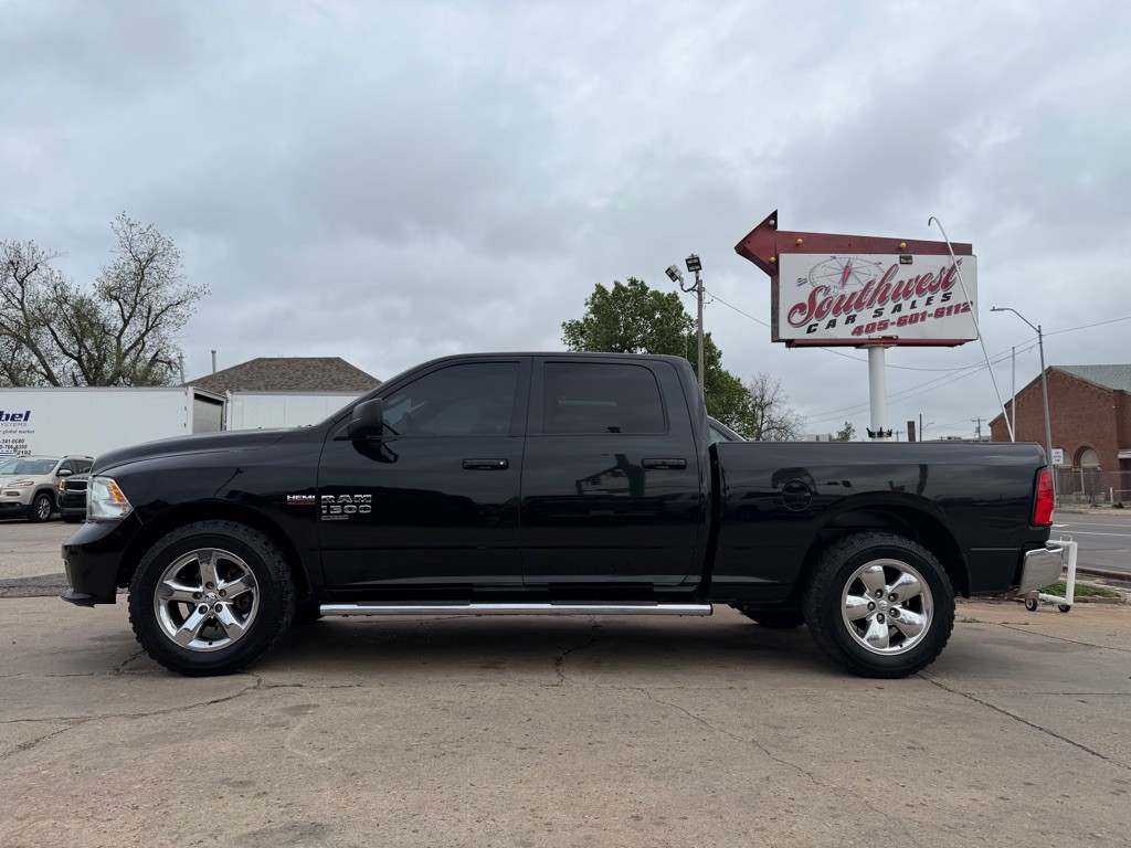 2021 RAM 1500 Image 2