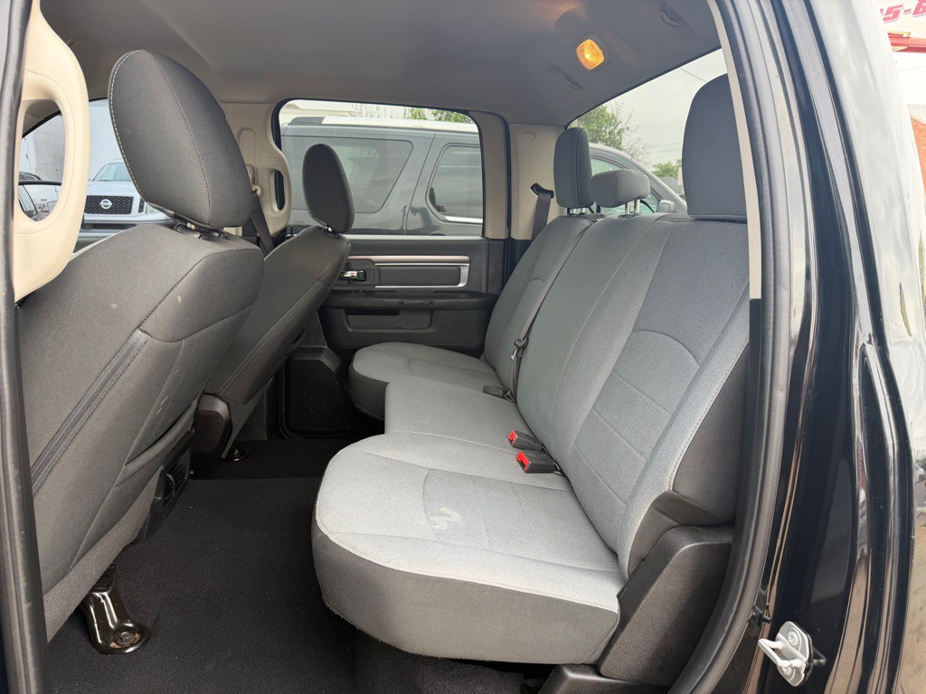 2021 RAM 1500 Image 9