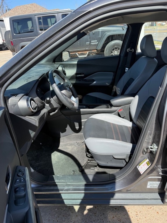 2021 Nissan Kicks Image 12