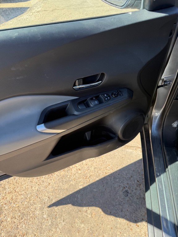 2021 Nissan Kicks Image 14