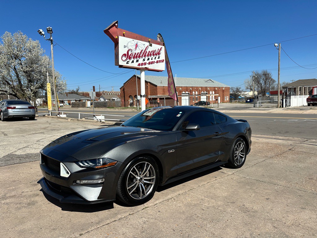 2020 Ford Mustang Image 1