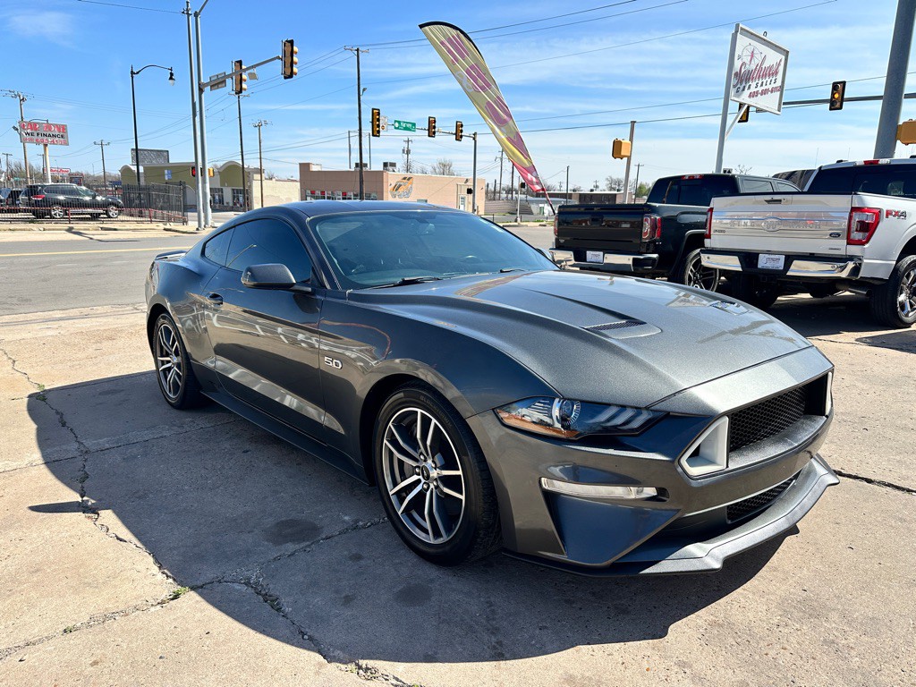 2020 Ford Mustang Image 3