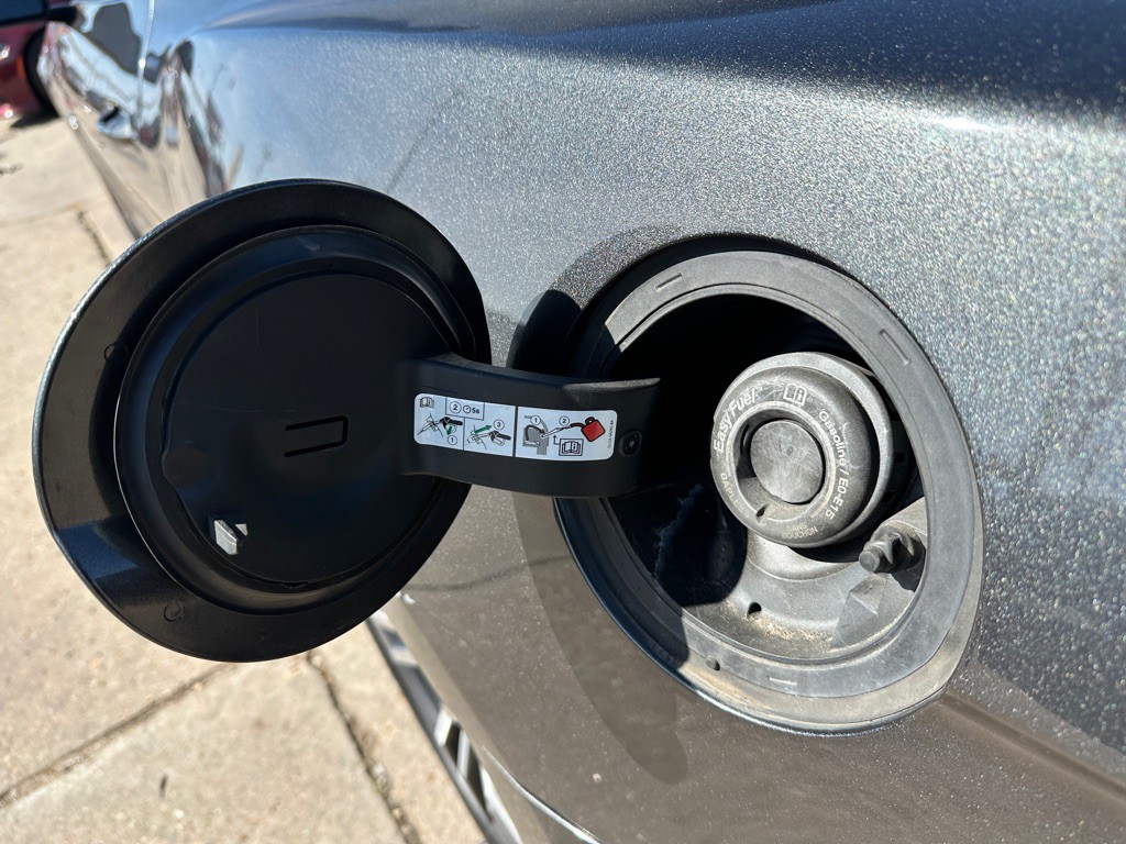 2020 Ford Mustang Image 11