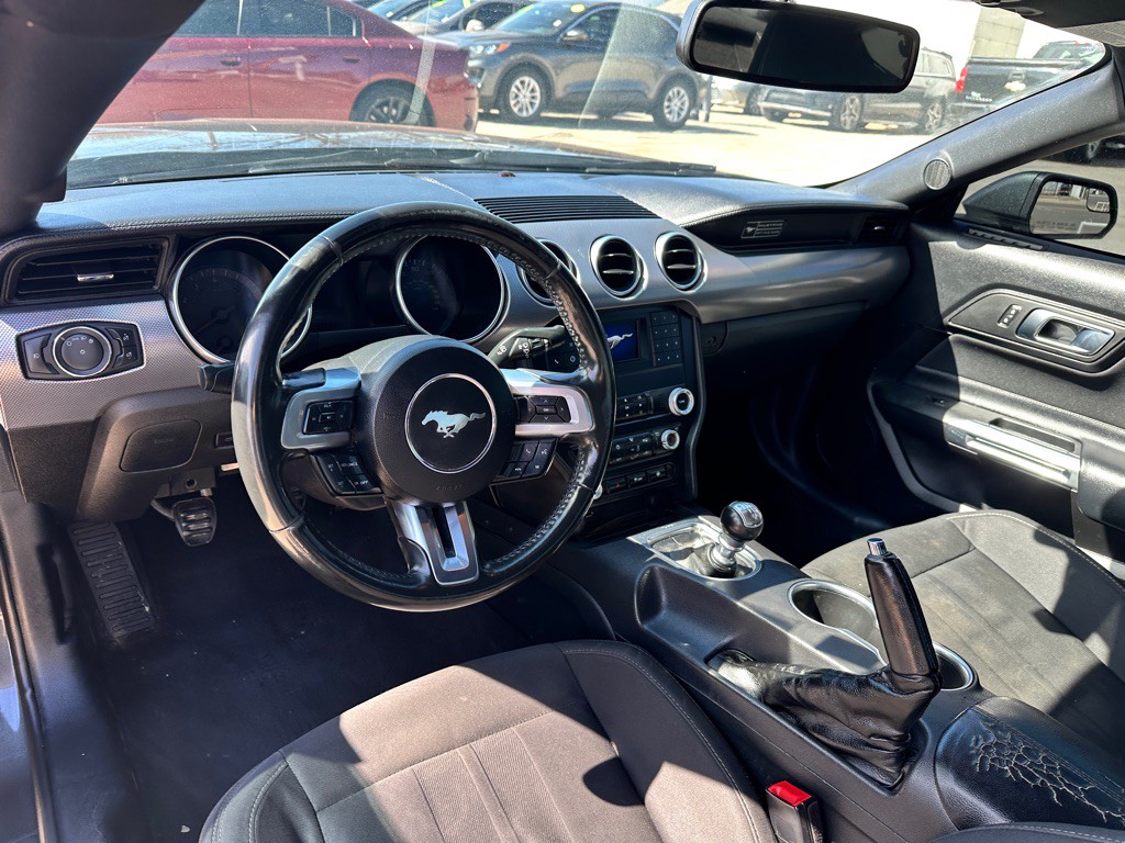 2020 Ford Mustang Image 22