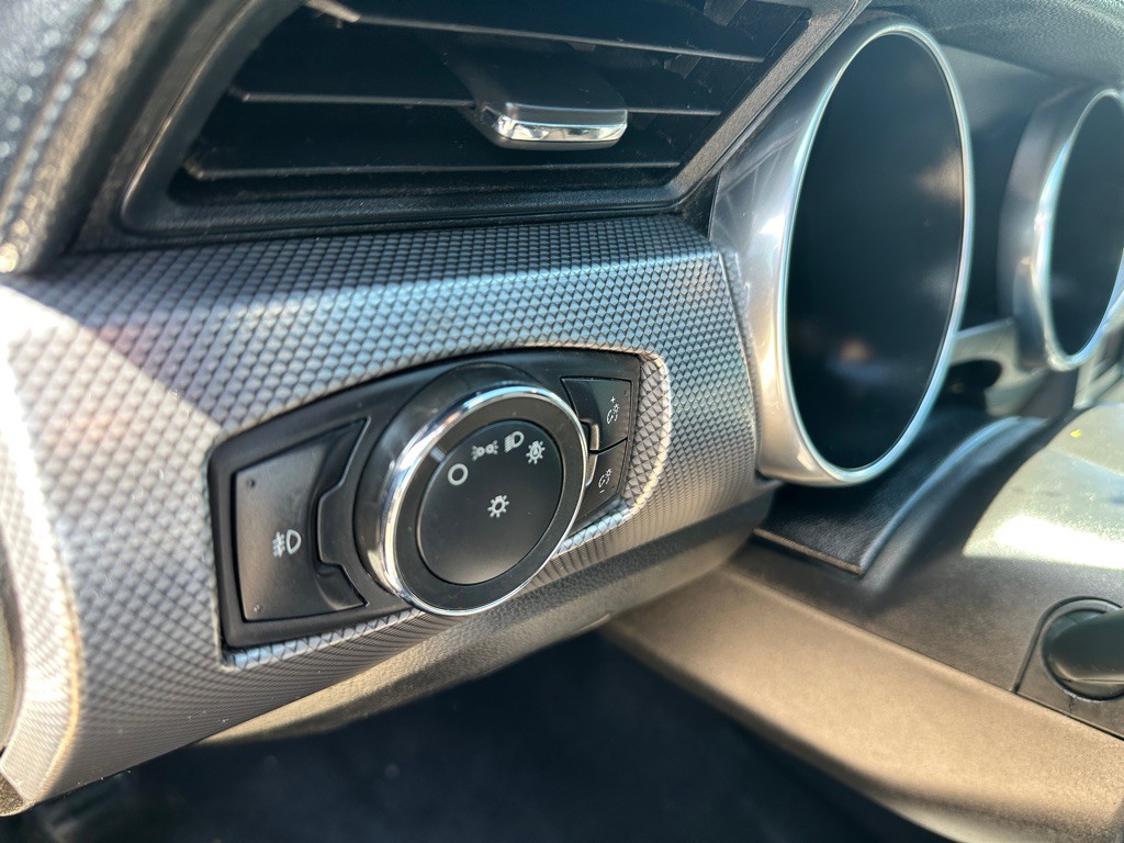 2020 Ford Mustang Image 24