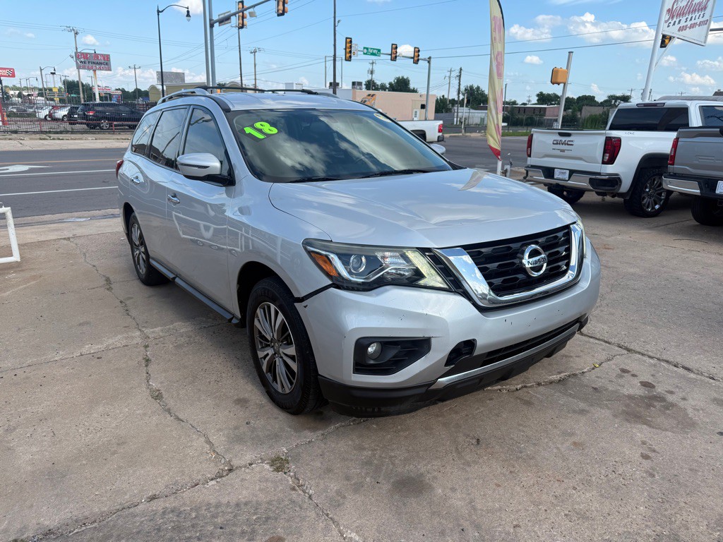 2018 Nissan Pathfinder Image 3
