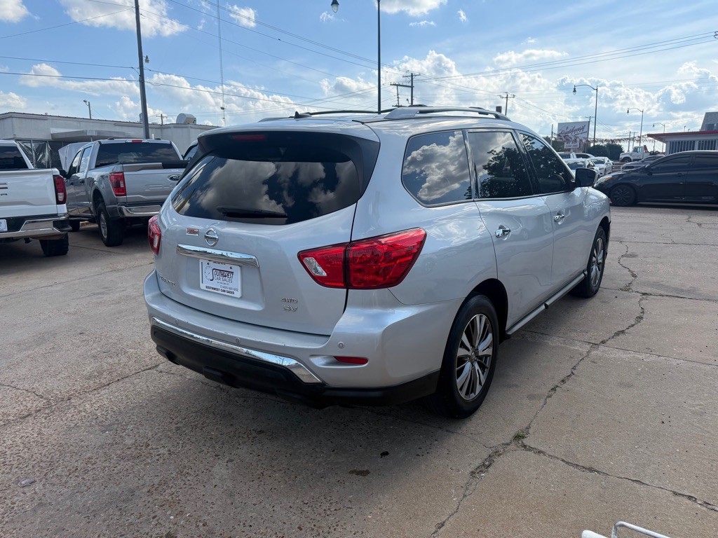 2018 Nissan Pathfinder Image 5