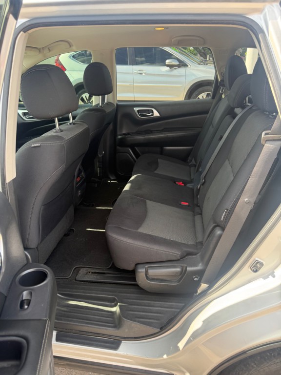 2018 Nissan Pathfinder Image 11