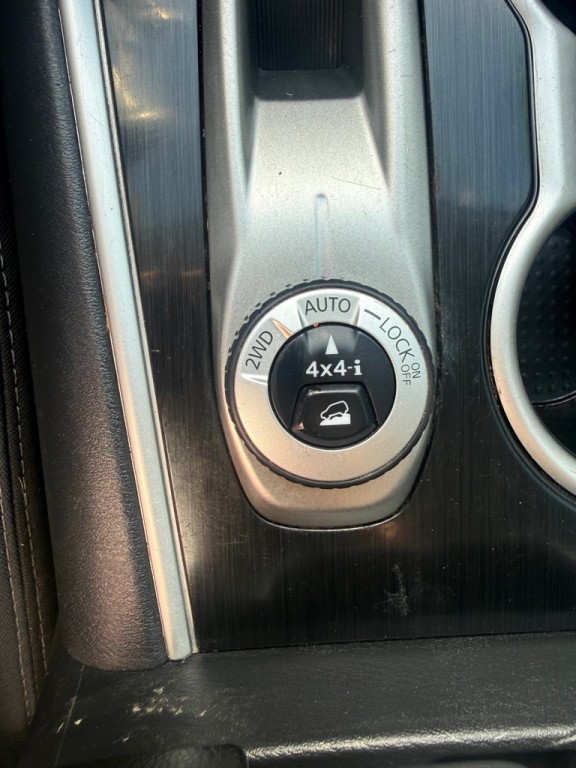 2018 Nissan Pathfinder Image 18