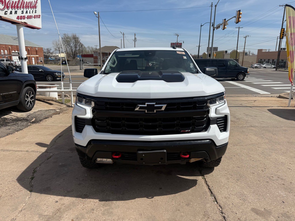 2023 Chevrolet Silverado 1500 Image 2