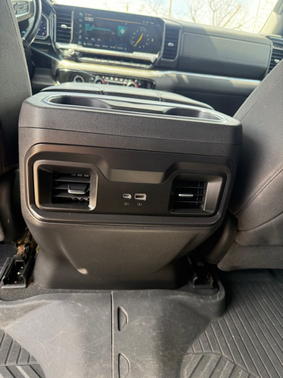 2023 Chevrolet Silverado 1500 Image 13
