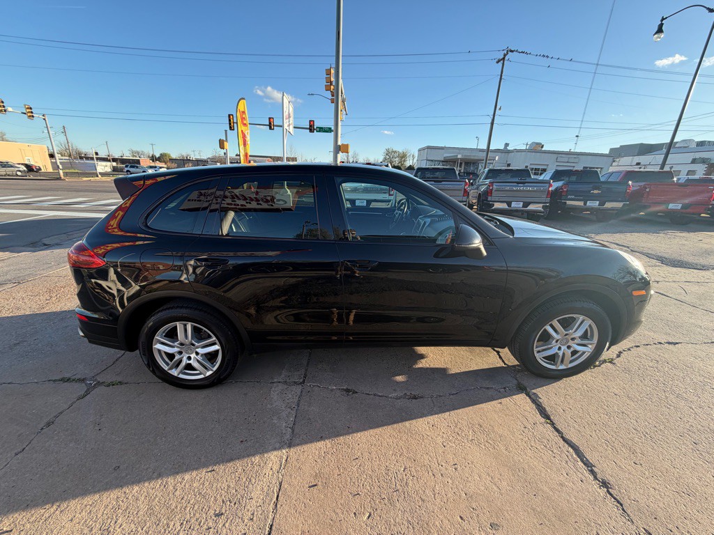 2016 Porsche Cayenne Image 7