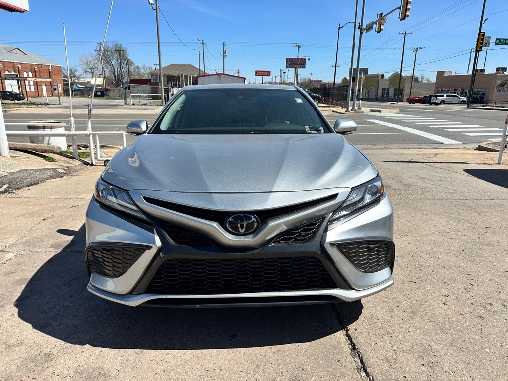 2023 Toyota Camry Image 2