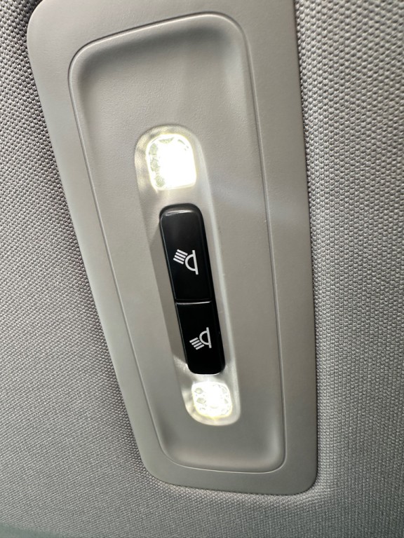 2023 Toyota Camry Image 18