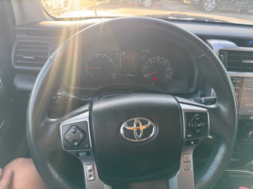 2021 Toyota 4Runner Image 18