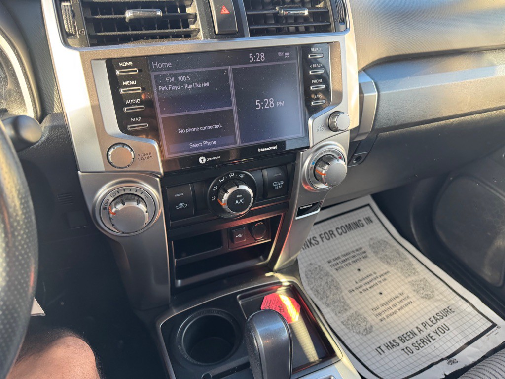 2021 Toyota 4Runner Image 26