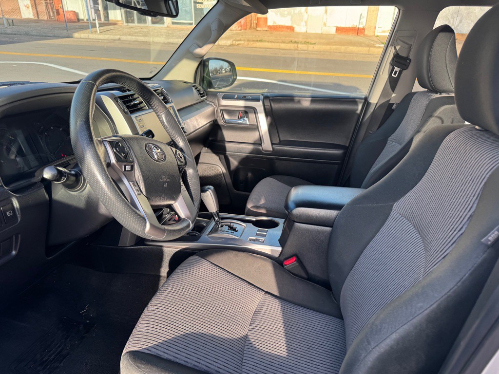 2021 Toyota 4Runner Image 29