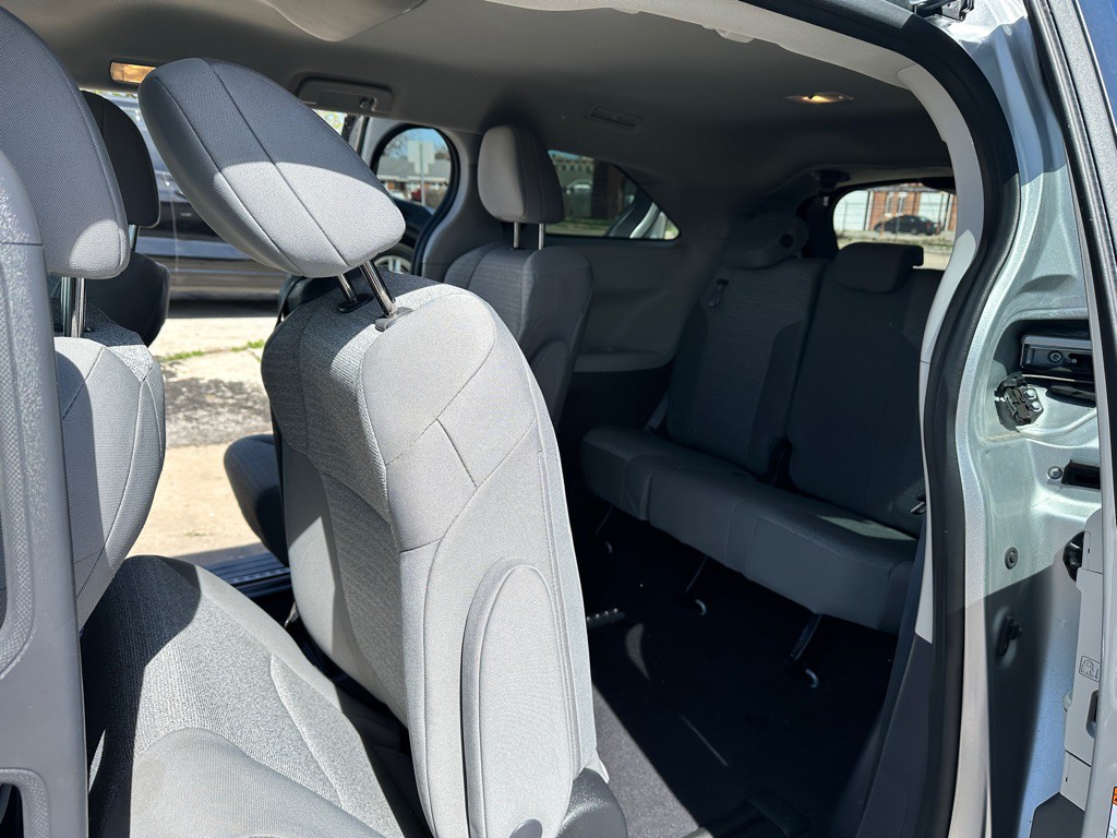 2022 Toyota Sienna Image 22