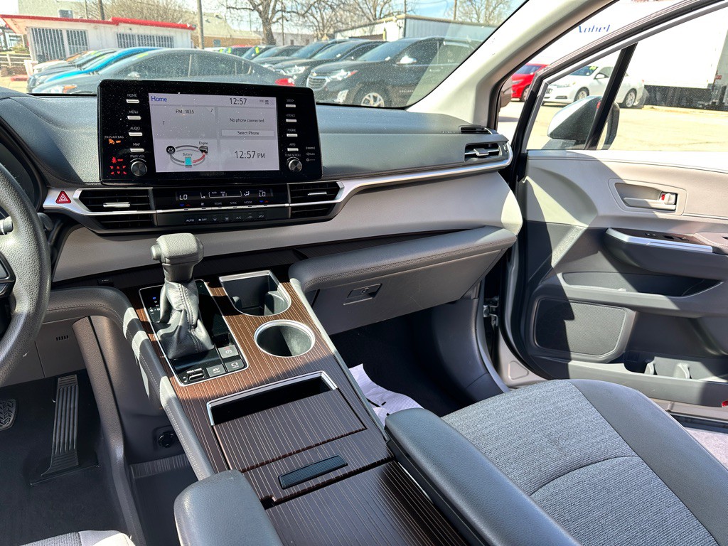 2022 Toyota Sienna Image 26