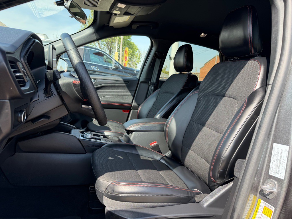 2025 Ford Escape Image 11